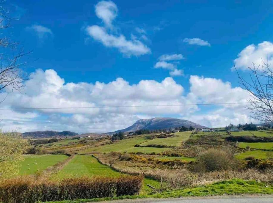 Teach Dunmore In The Heart Of Donegal Gaeltacht. Falcarragh Buitenkant foto